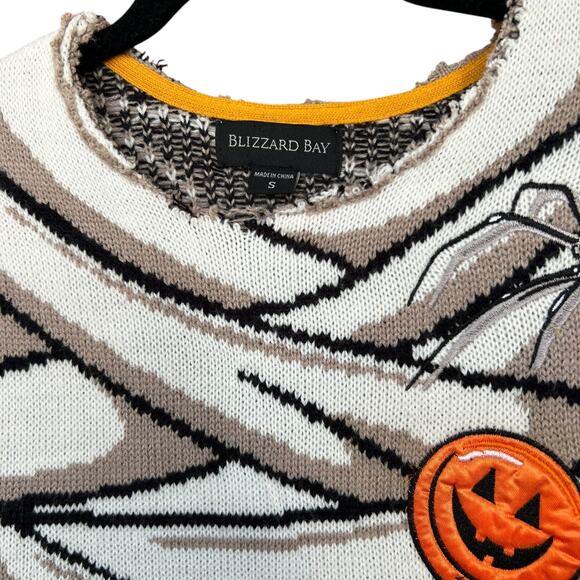 Blizzard Bay Women's Halloween Mummy Sweater Size Small - Picture 3 of 4